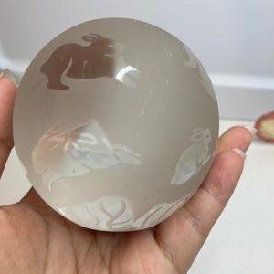 1993 Arthur Court Etched Frosted Glass Bunny Rabbit Paperweight